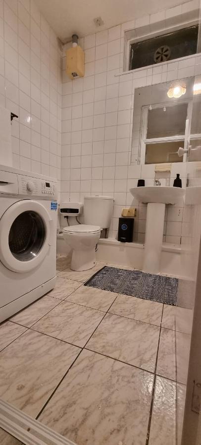 Bloomsbury Apartments - Edgware London Екстер'єр фото