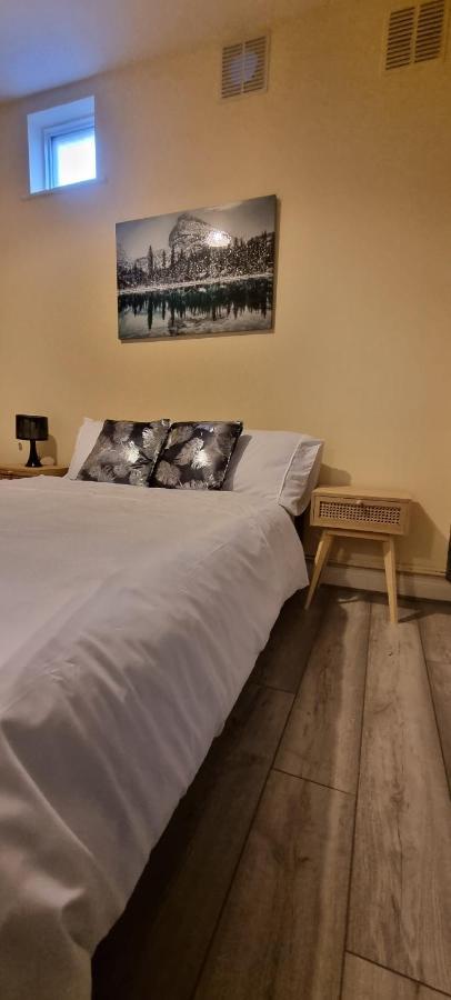 Bloomsbury Apartments - Edgware London Екстер'єр фото