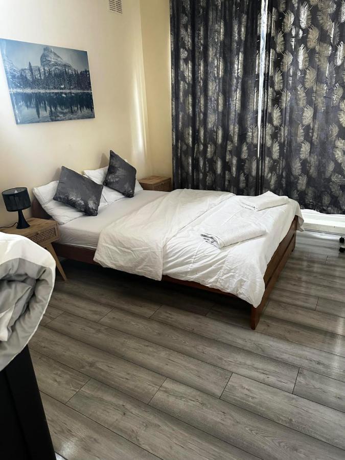Bloomsbury Apartments - Edgware London Екстер'єр фото